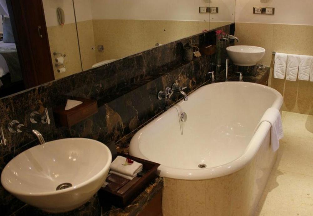Taj Malabar Resort & Spa, Cochin. Kochi Kültér fotó